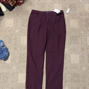 Gloria Vanderbilt Deep Burgundy Straight Leg Jeans